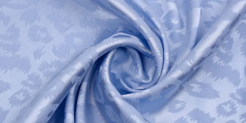 100% Polyester (jacquard) Zijdeachtig satijnachtig gevoel, lichtgewicht en zacht